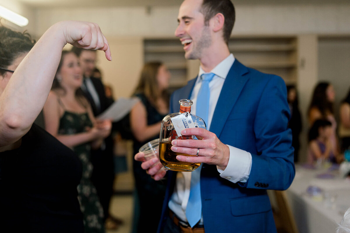 Eliana-Melmed-Photography-Chicago-LosAngeles-Jewish-WeddingPhotography-ElianaSklar-Tisch-00052