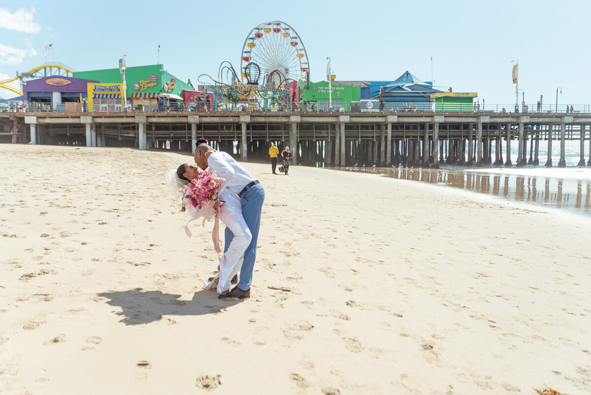 Couple elopes on Santa Monica Beach