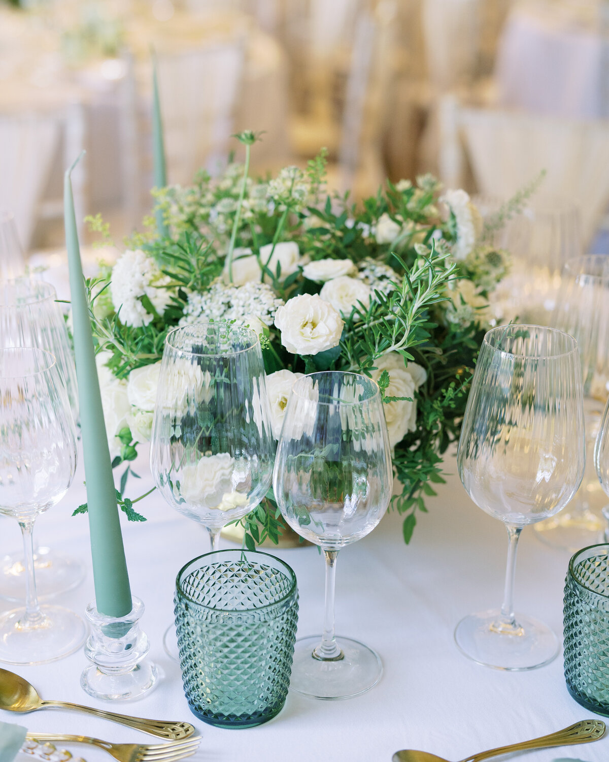 Green and white colour scheme for summer wedding at Bourton Hall