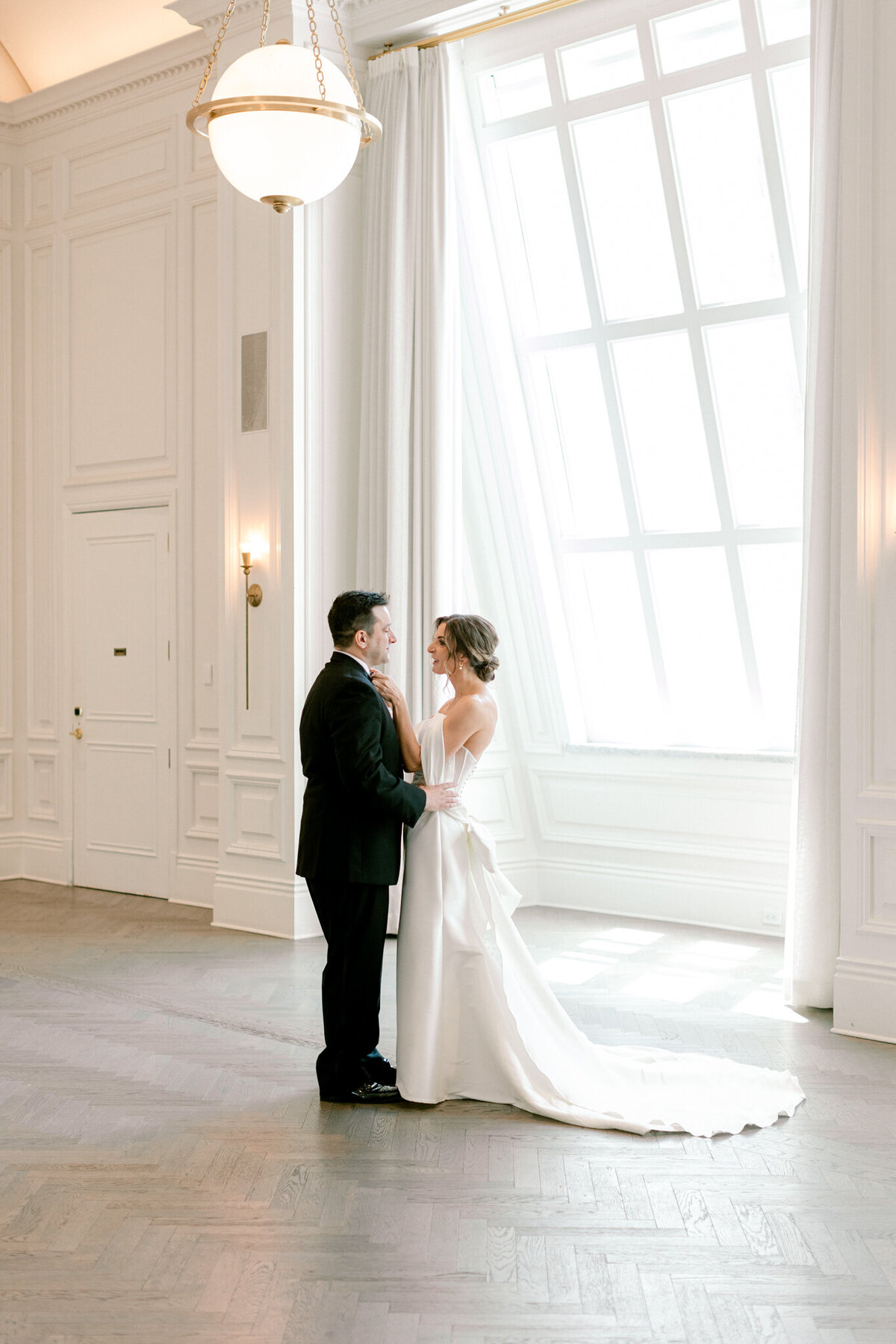 Virginia & Michael's Wedding at the Adolphus Hotel | Dallas Wedding Photographer | Sami Kathryn Photography-56