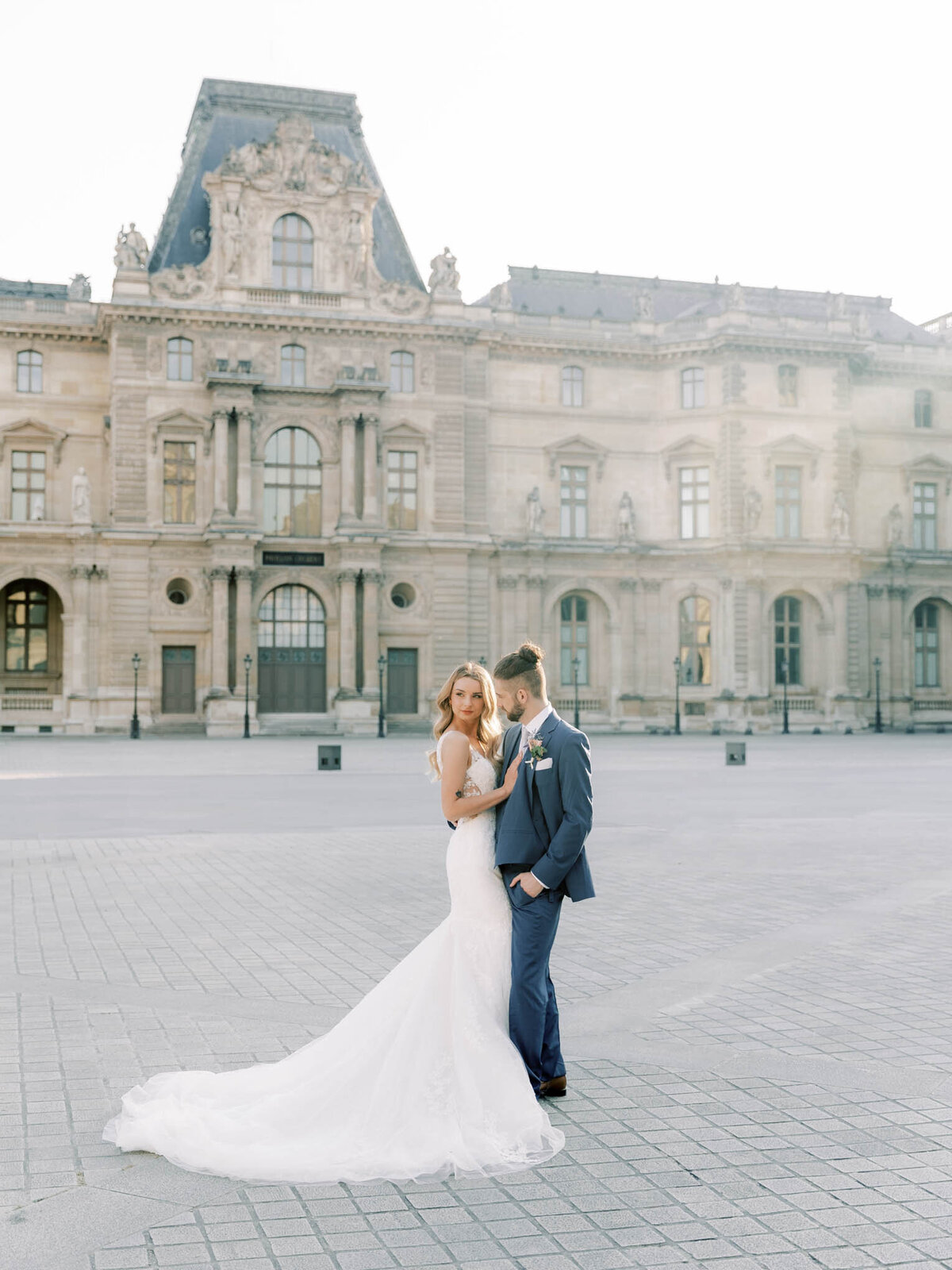 Paris Elopement-Louvre Elopement Photography-Eiffel Wedding portraits-Samin Photography_-38
