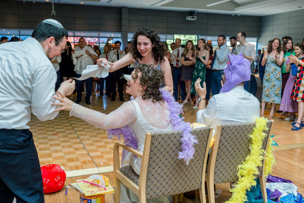 Eliana-Melmed-Photography-Chicago-LosAngeles-Jewish-WeddingPhotography-ShulaNoah-Shtick-00309