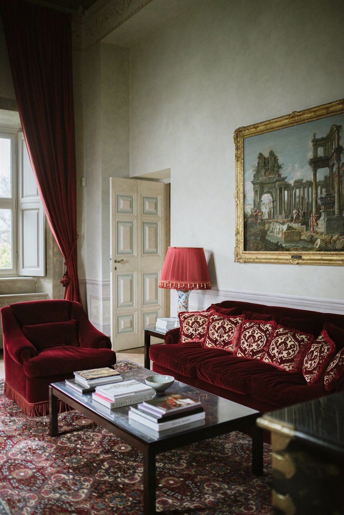 Villa Balbiano master suite living room fragment