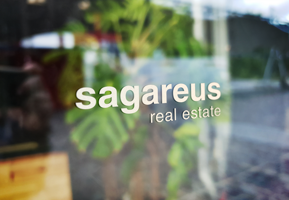 Sagareus Glass Mockup
