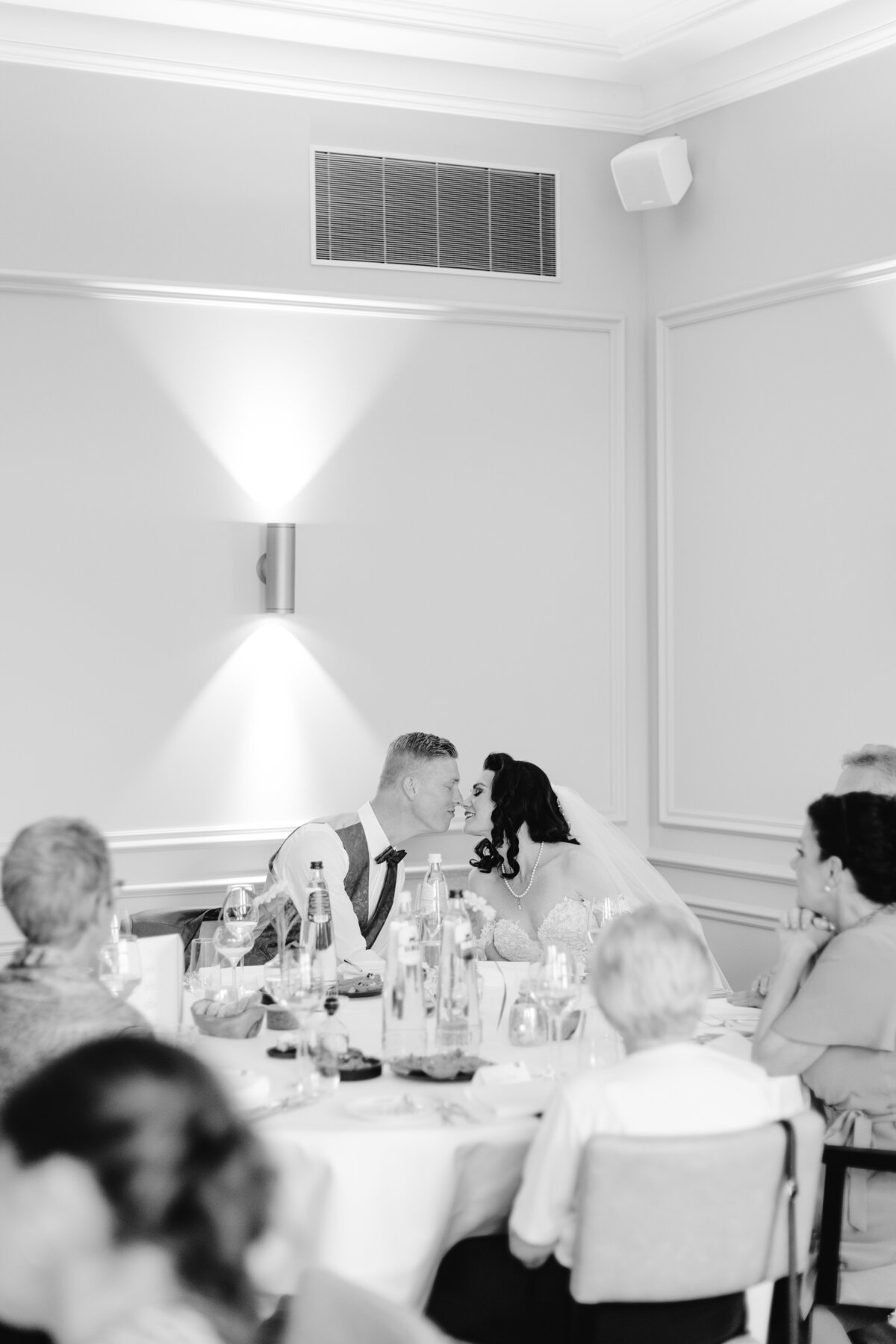 Nathalie & Steven - Laura de Roeck Photography-752-zw Hotel Mondragon