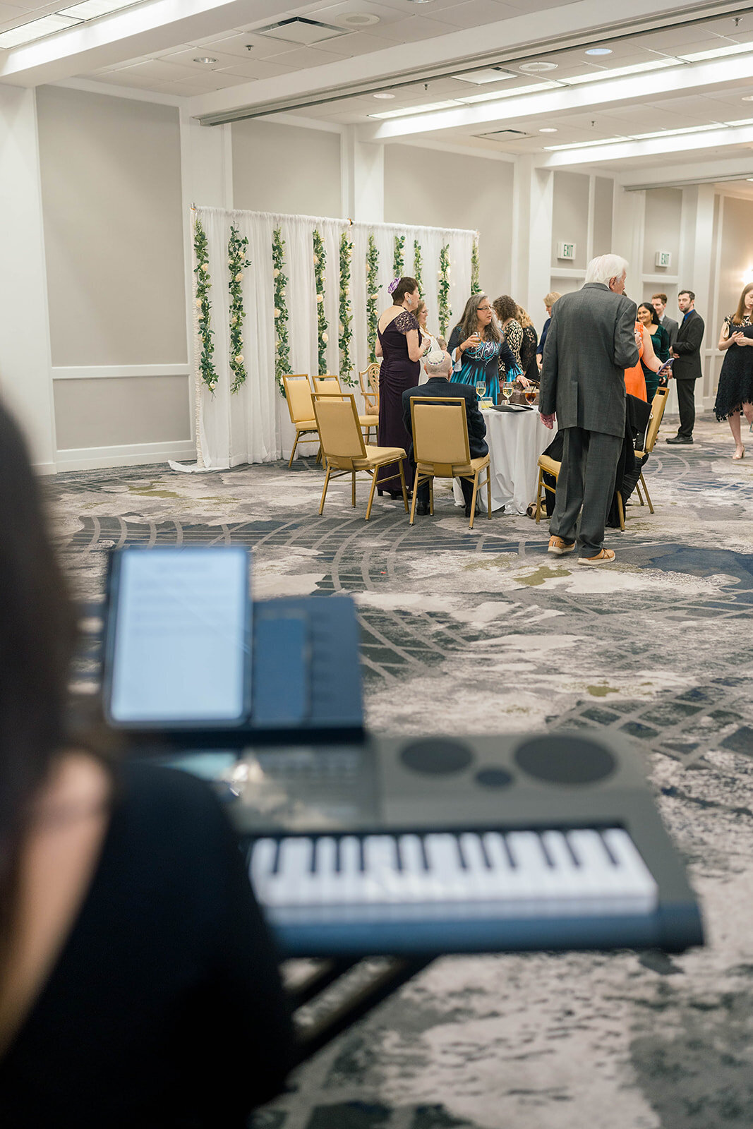 Eliana-Melmed-Photography-Chicago-LosAngeles-Jewish-WeddingPhotography-KabbalatPanim-00045