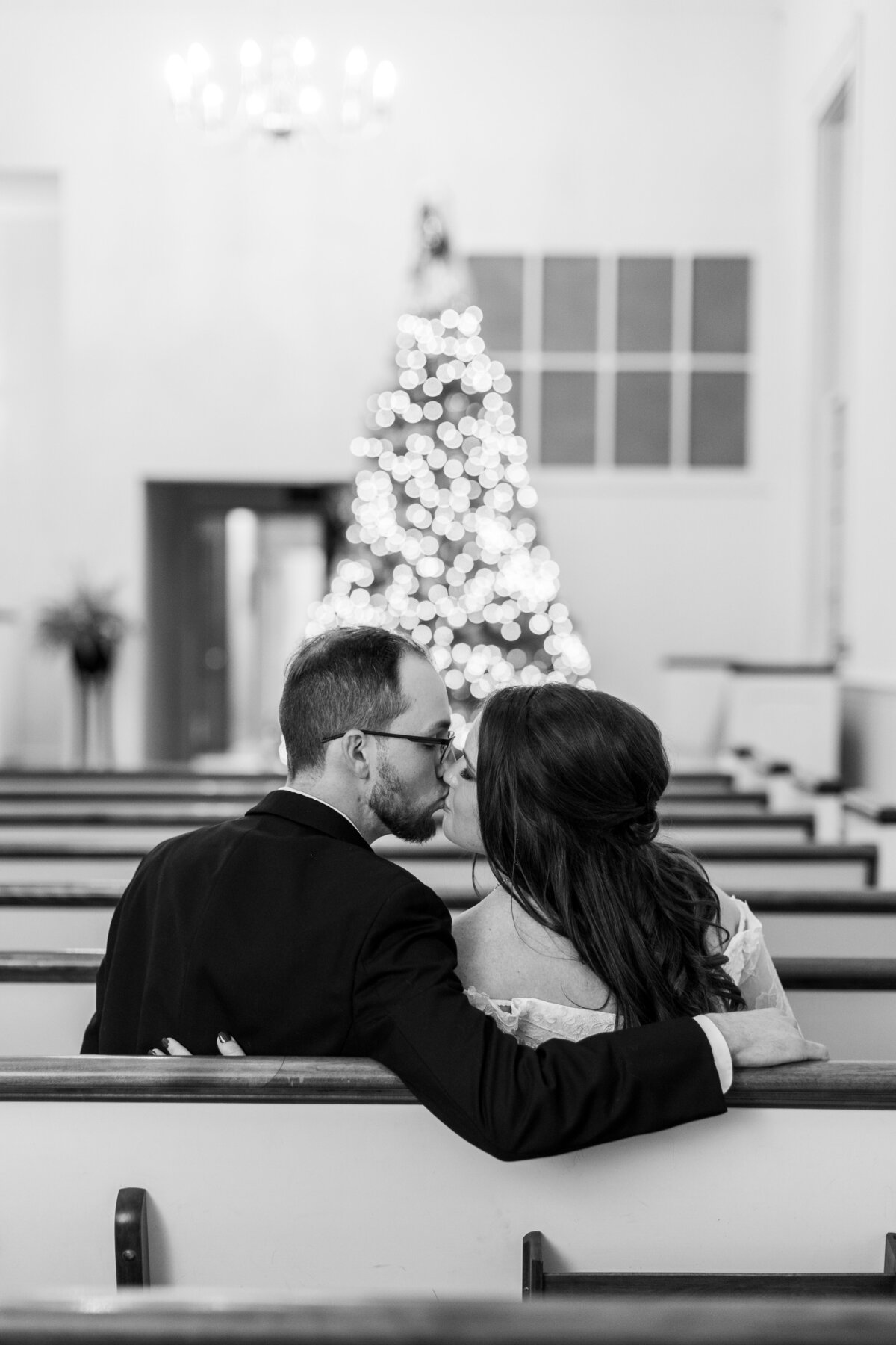 fairytale-christmas-wedding-at-the-chapel-on-the-green-78