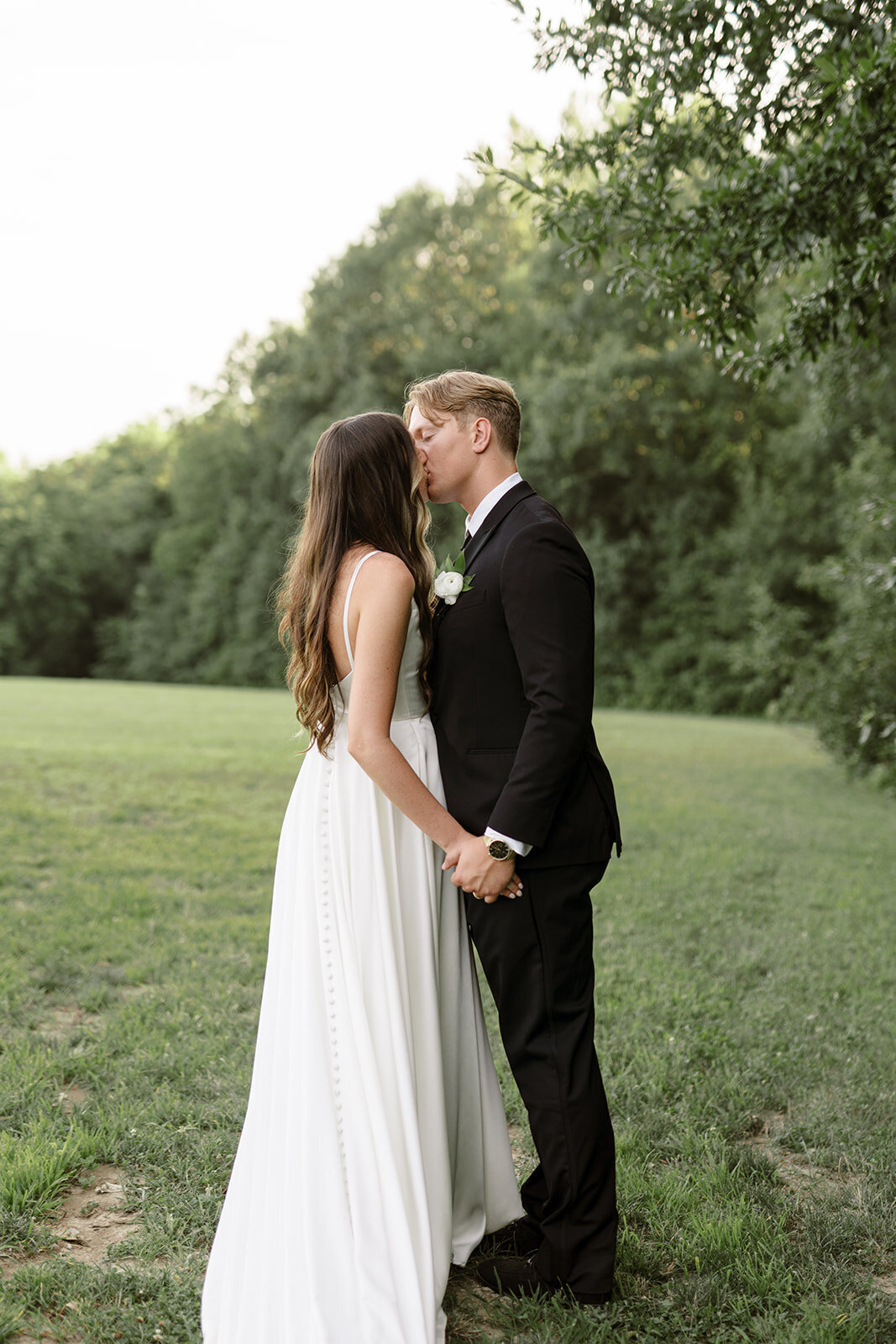 Rebecca and Dan _ The Ridge Wedding Venue _ Kansas City Wedding Photography _ Nick and Lexie Photo + Film-1206