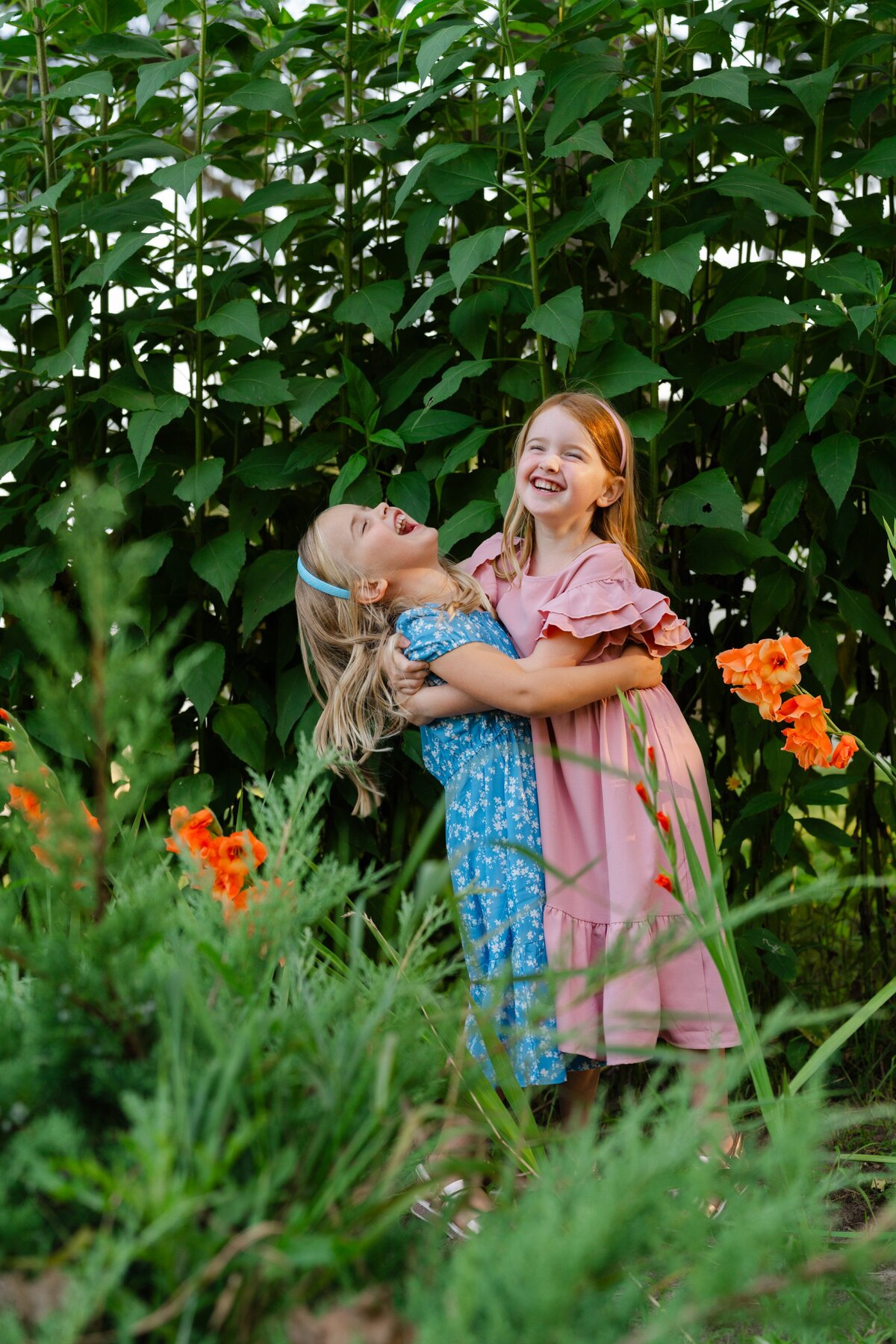 Outside-Golden Hour-Family-Photos-in-Milwaukee-area-5