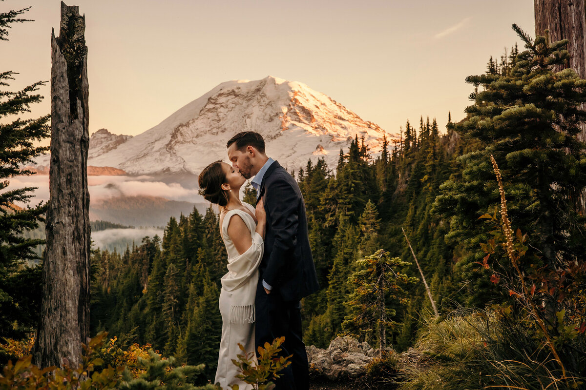 Seattle-adventure-elopement-photographer-James-Thomas-Long-Photography-040