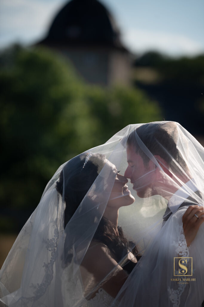 SCHLOSS-VOLLRADS-PRE-WEDDING-by-Saskia-Marloh-Photography-077-683x1024