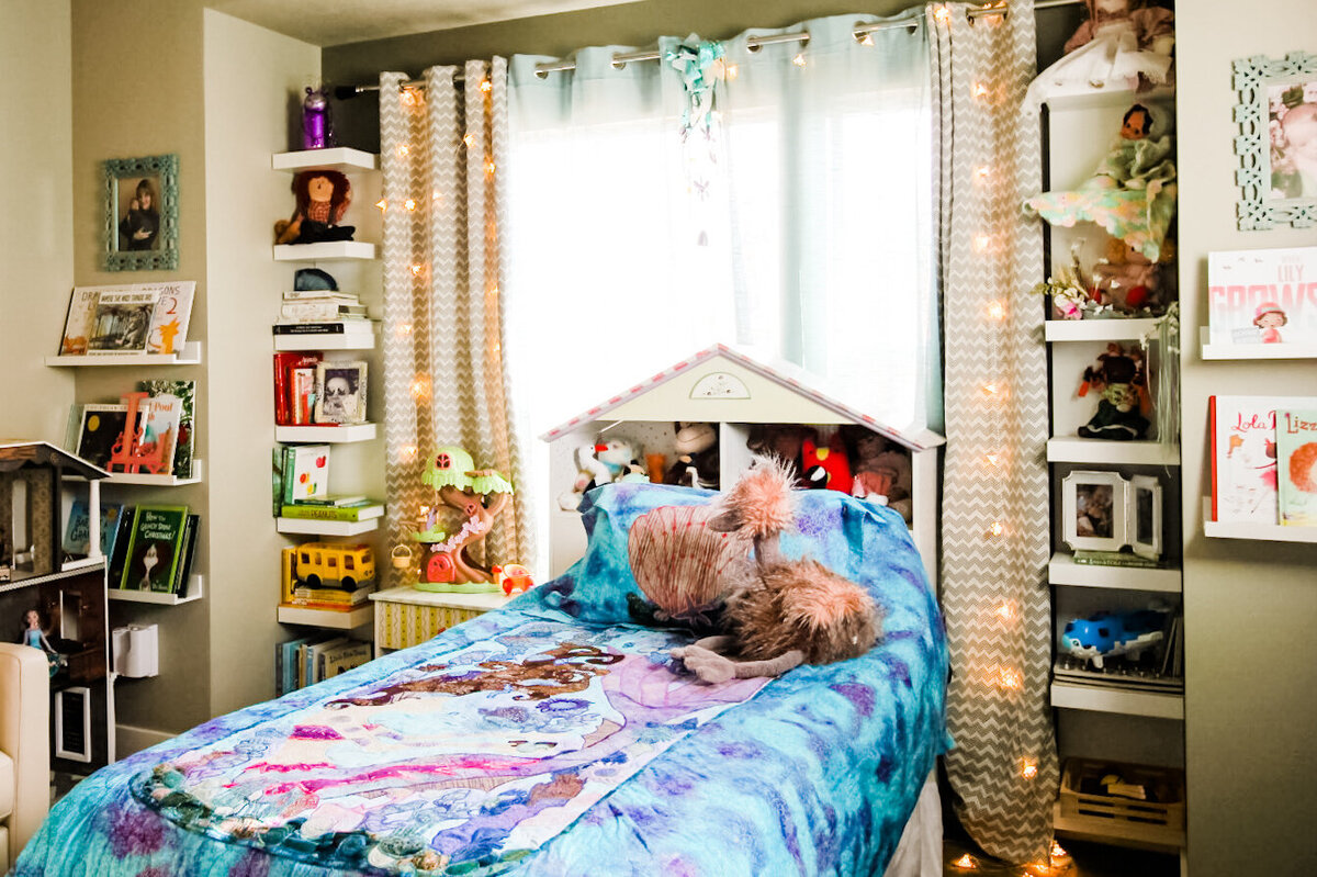 Jet and Tristy girls bedroom