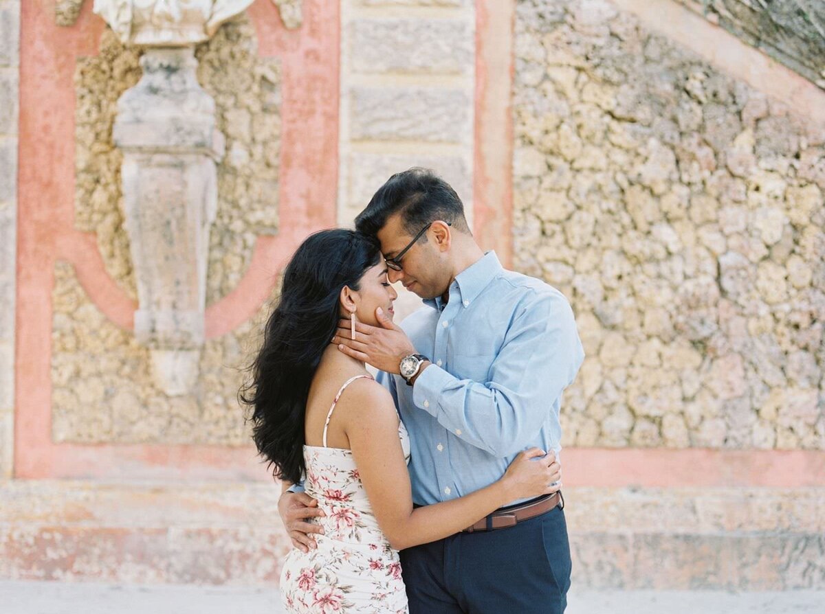 Engagement-Session-at-Vizcaya-Museum-20
