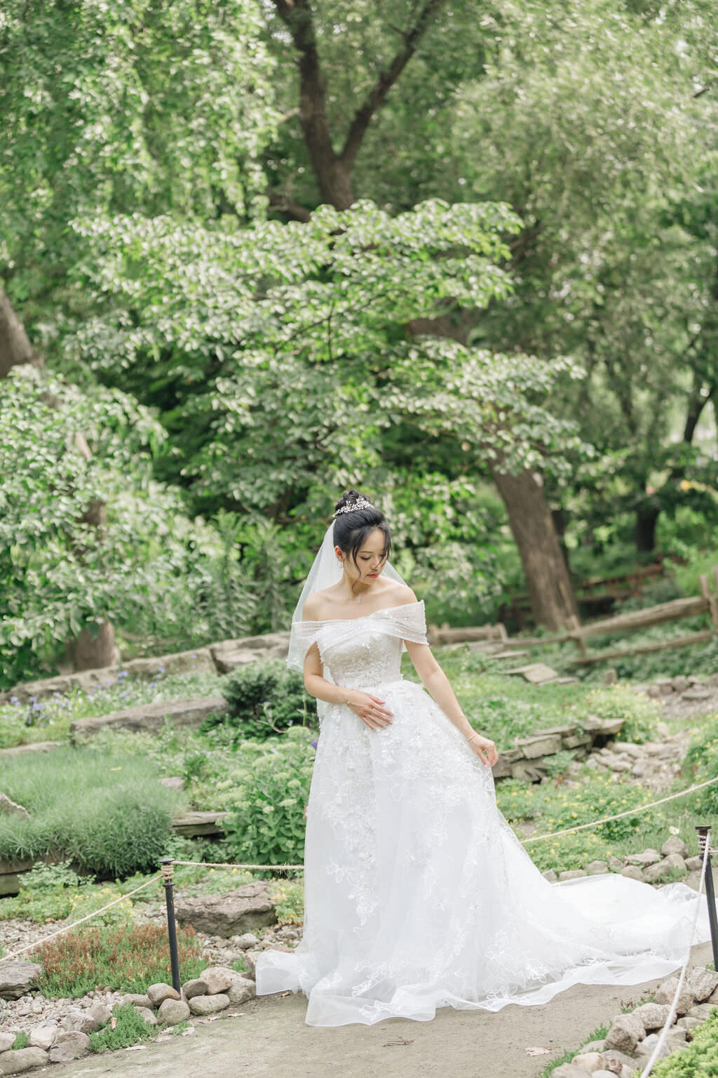 Vogue wedding photographer | Montreal Editorial wedding photographer | luxury moment photography-9007