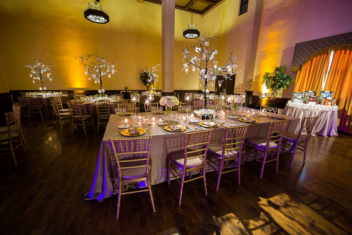 Pardo wedding photos stunning tables with flowers
