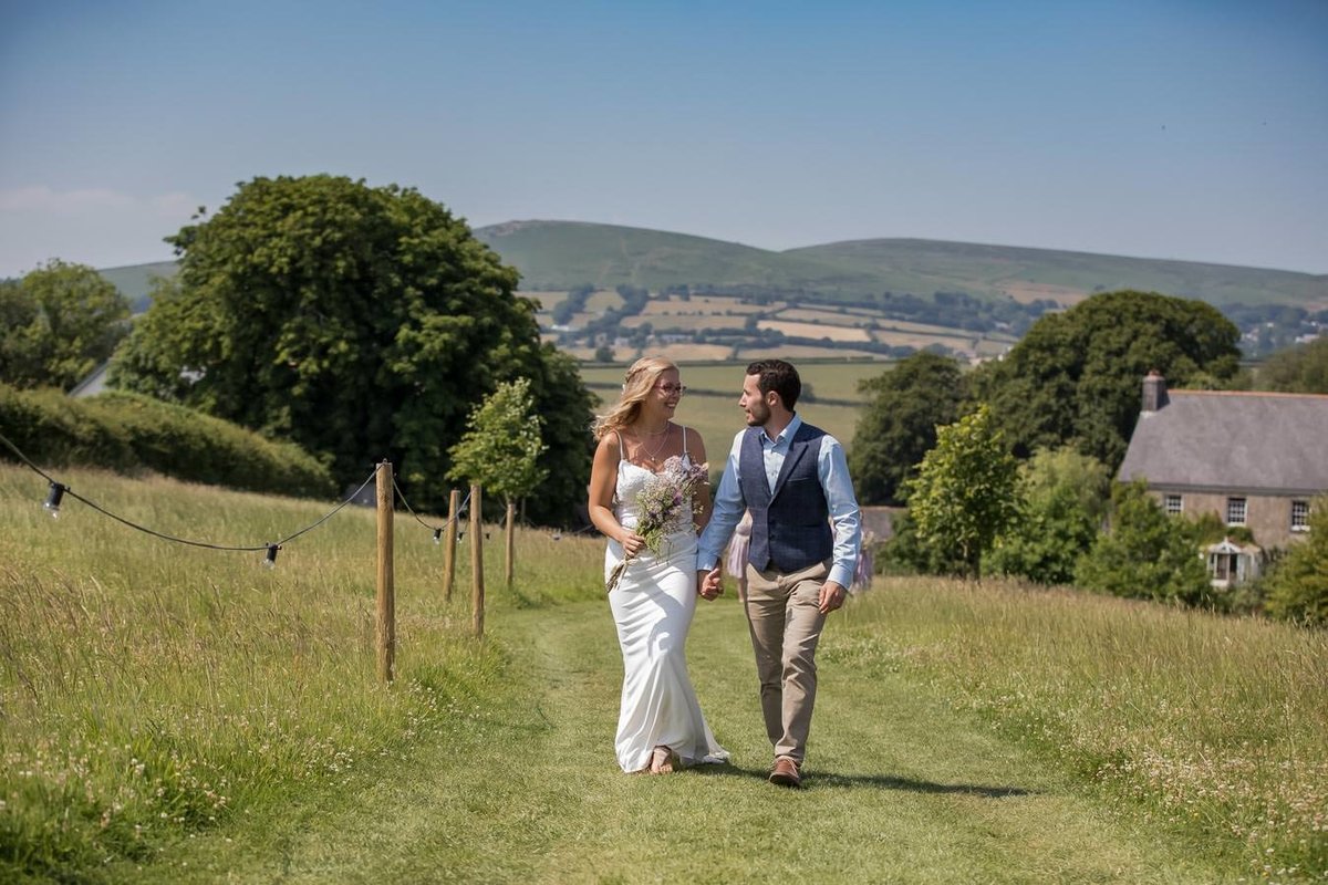 Couple just married at Dunwell Farm wedding in Devon