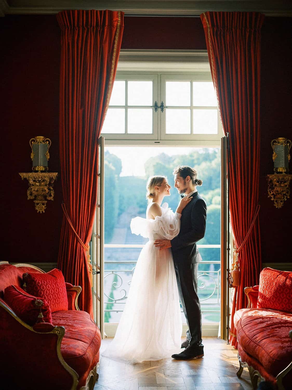 France-chateau-de-Vilette-wedding-Paris-France-bride-and-groom-Julia-Kaptelova-Photography-202