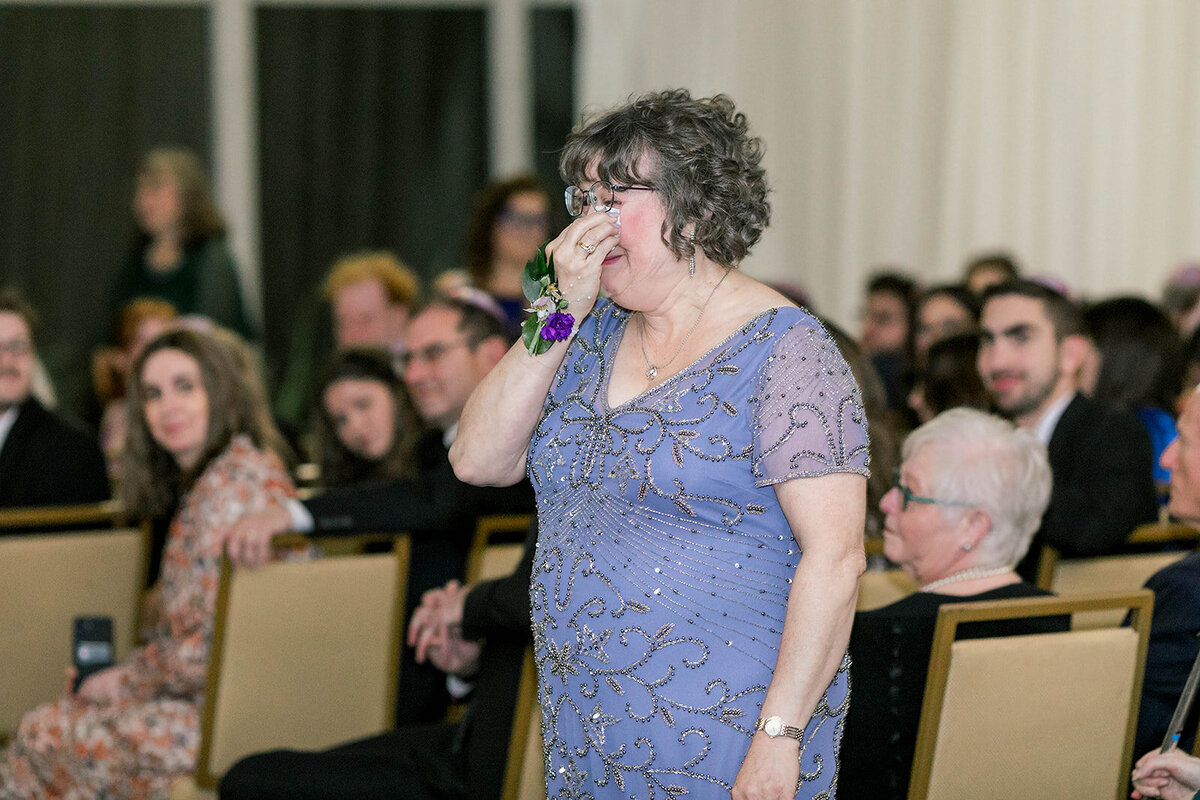 Eliana-Melmed-Photography-Chicago-LosAngeles-Jewish-WeddingPhotography-Chuppah-00082