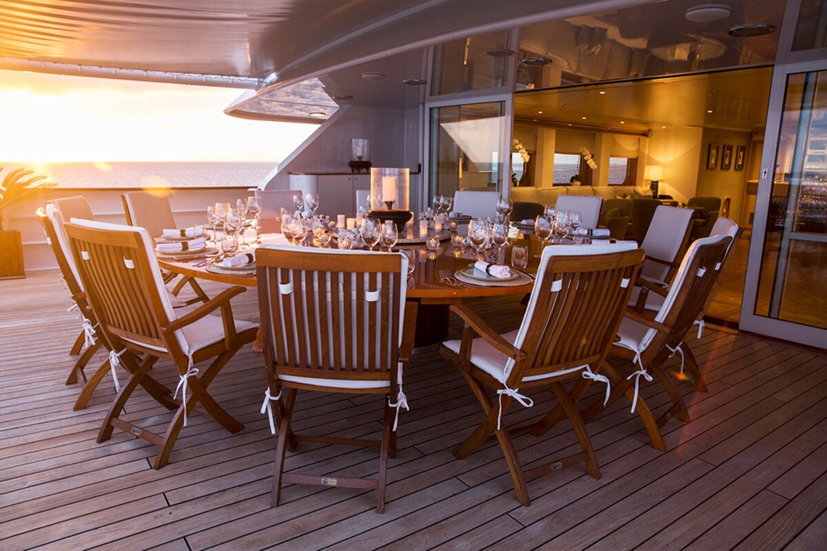 Aqua Blu - Outdoor Dining - 04 Luxury Yacht Charter Indonesia