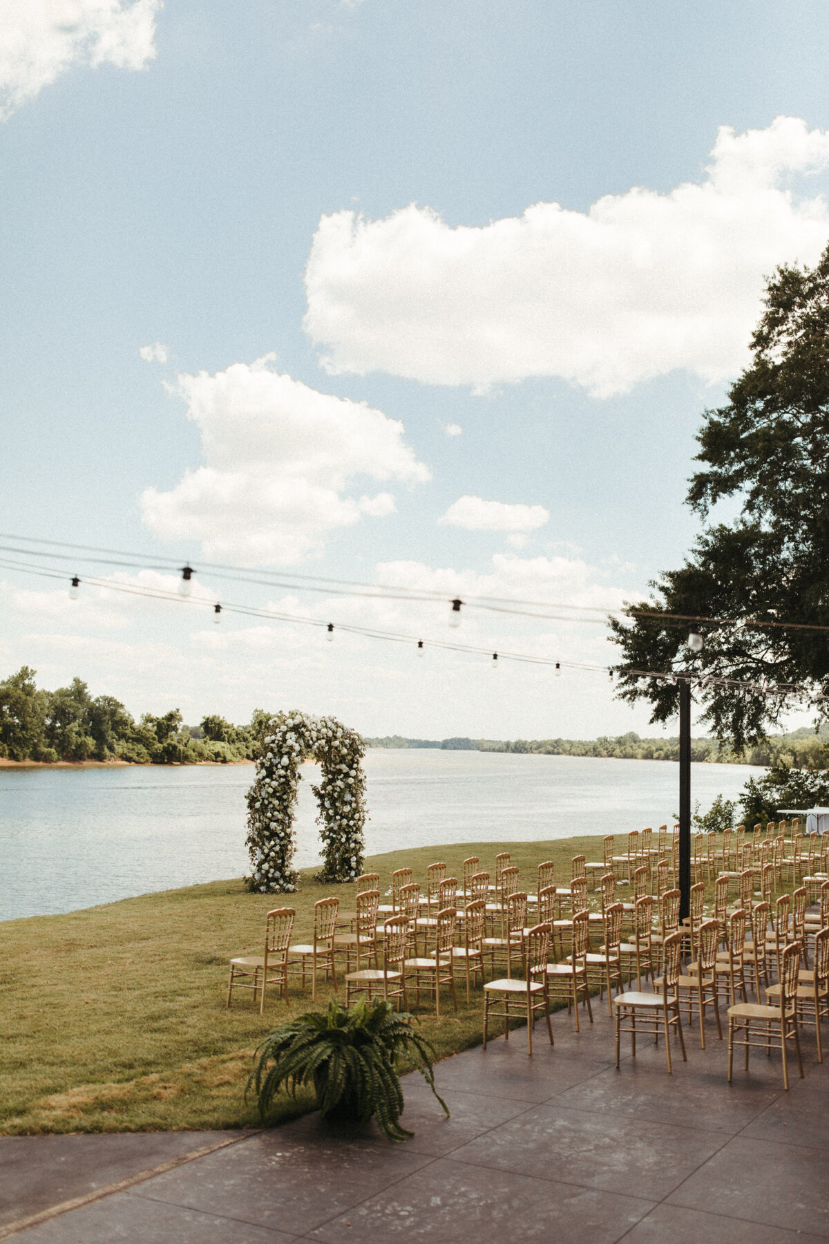 tennessee-pickwick-lake-waterfront-wedding-river-heights-restaurant1