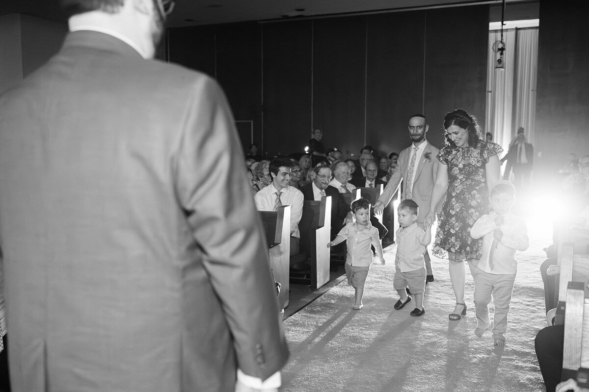 Eliana-Melmed-Photography-Chicago-LosAngeles-Jewish-WeddingPhotography-ElianaSklar-Chuppah-00061
