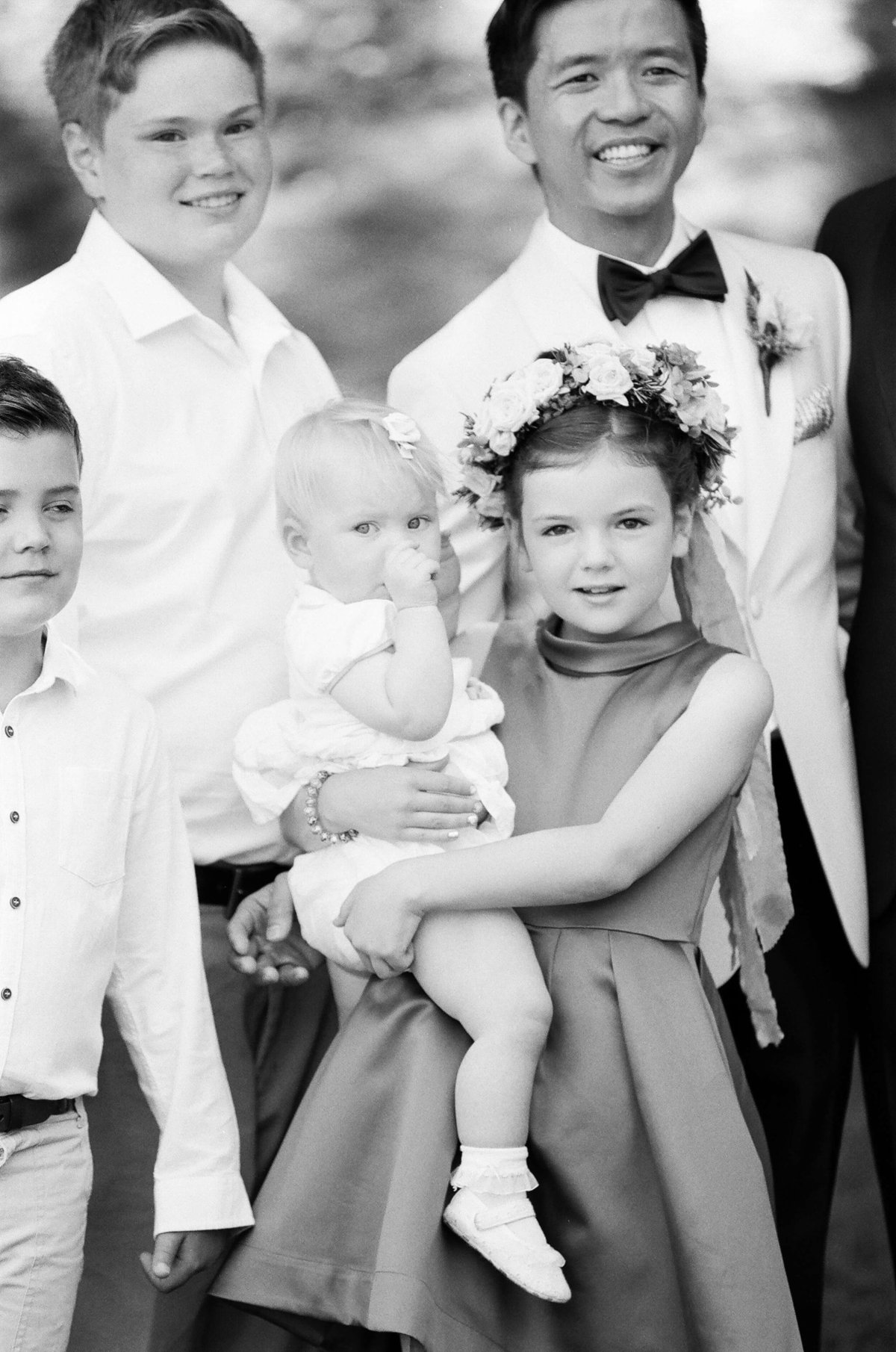 28-KTMerry-wedding-photography-family-portrait-blackandwhite