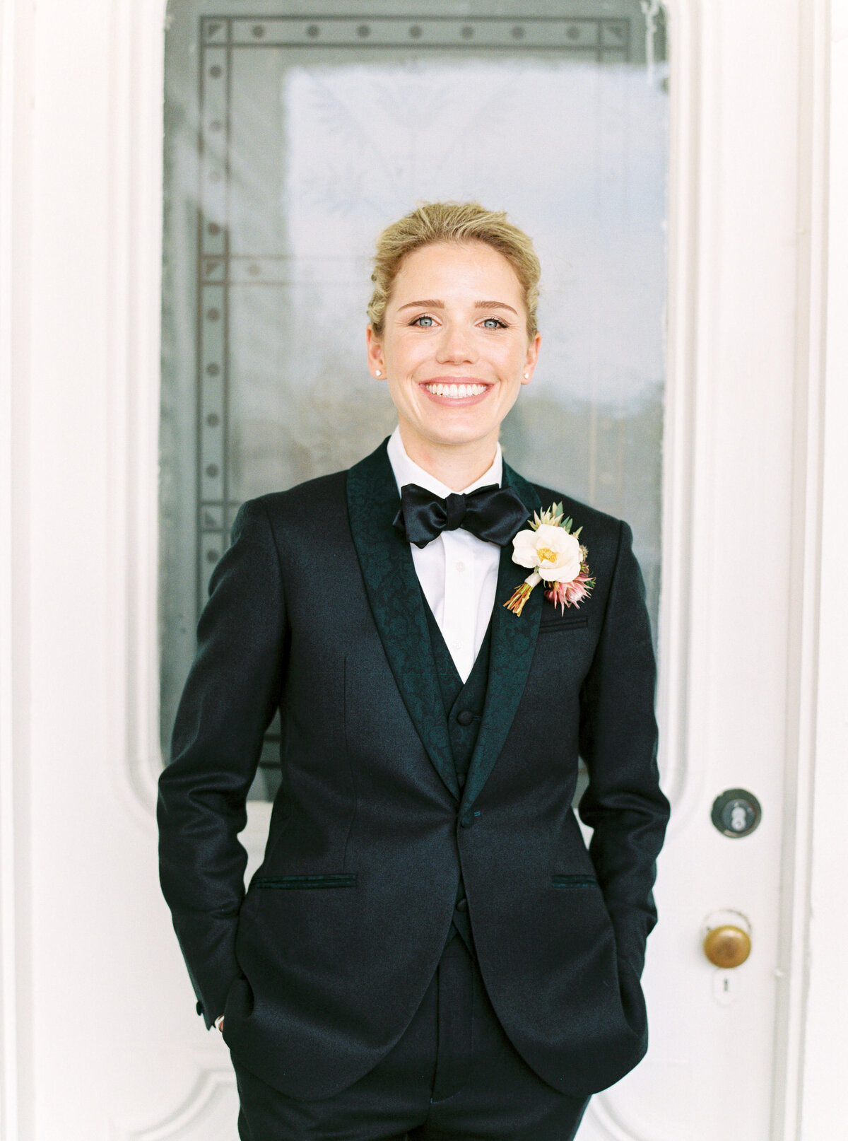 Austin-LGBTQ-Wedding-Photographers-AlexPaige-AllanHouse-featherandtwine29