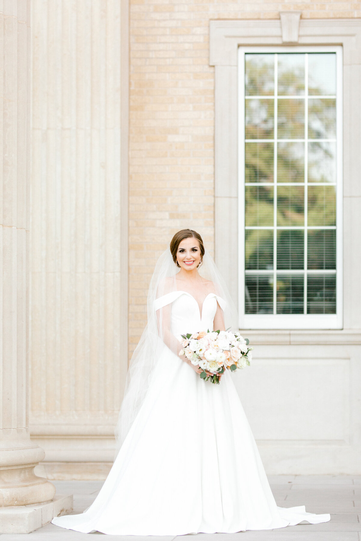 Lexi Broughton Bridal Portraits at TCU Robert Carr Chapel Fort Worth, Texas | Sami Kathryn Photography | Dallas DFW Wedding Photographer | R. Love Floral Blush and Peach Bouquet-1