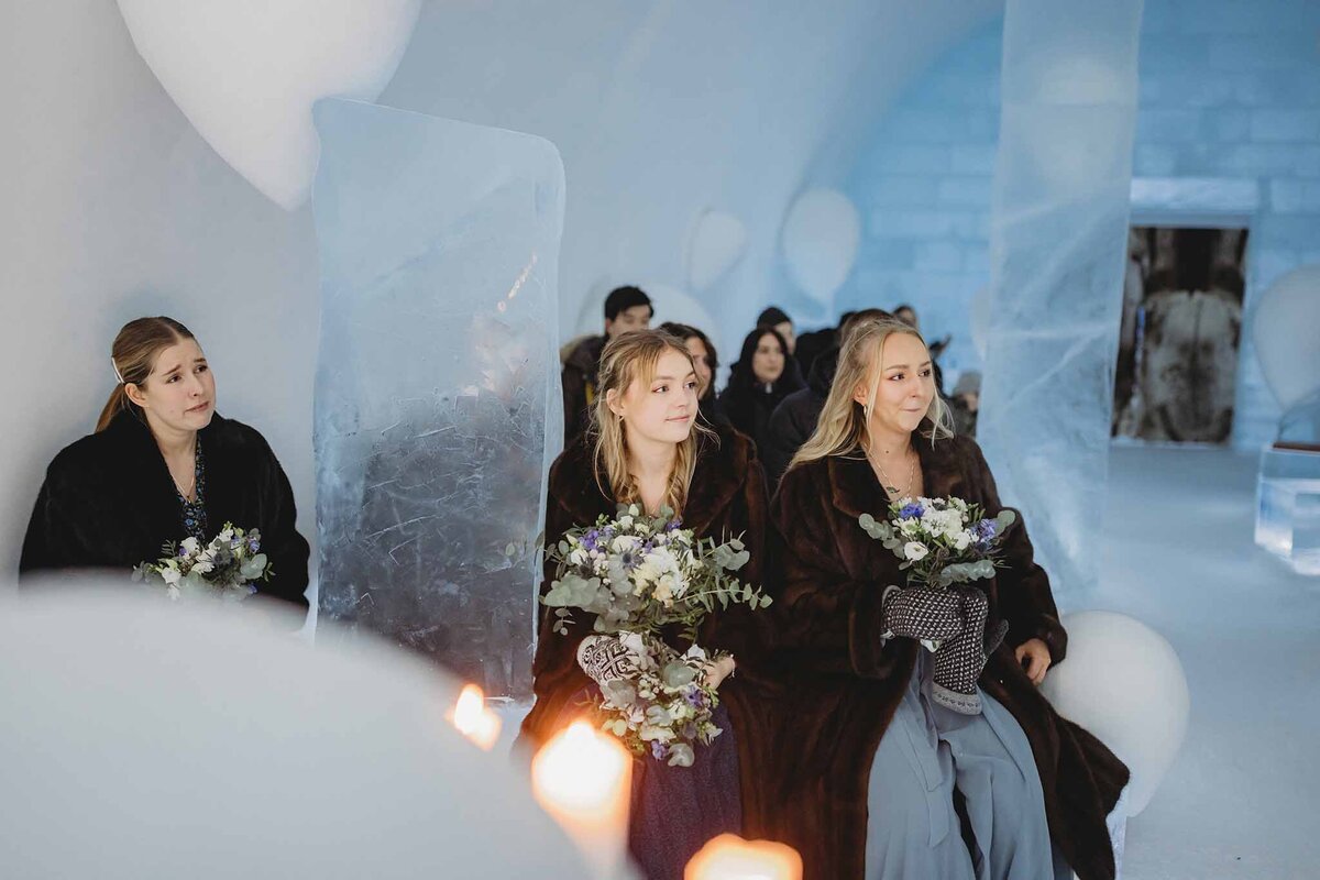 icehotel-weddings-winter-weddings-vinterbröllop-fotograf-kiruna-photographer-wedding-photographer078076