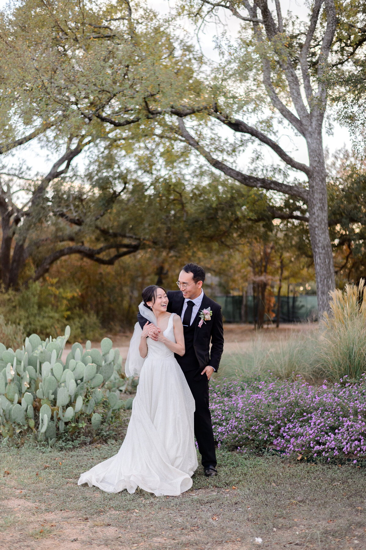 Hill Country Venue + Austin Wedding Photographer12
