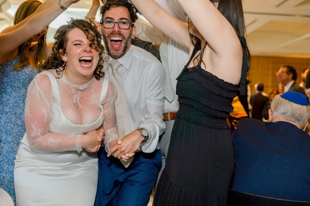 Eliana-Melmed-Photography-Chicago-LosAngeles-Jewish-WeddingPhotography-ShulaNoah-SneakPeek-00093