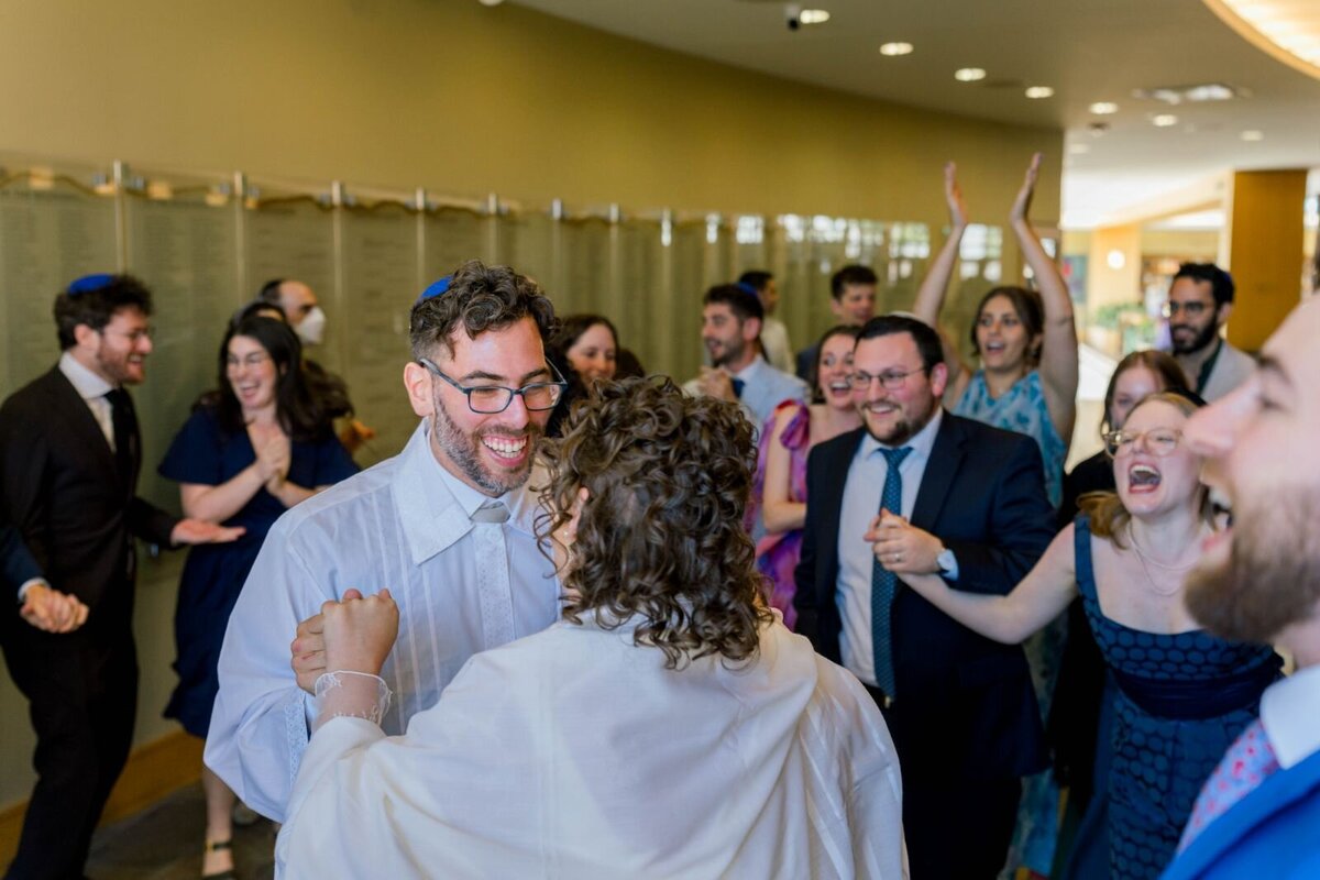 Eliana-Melmed-Photography-Chicago-LosAngeles-Jewish-WeddingPhotography-ShulaNoah-Chuppah-00199