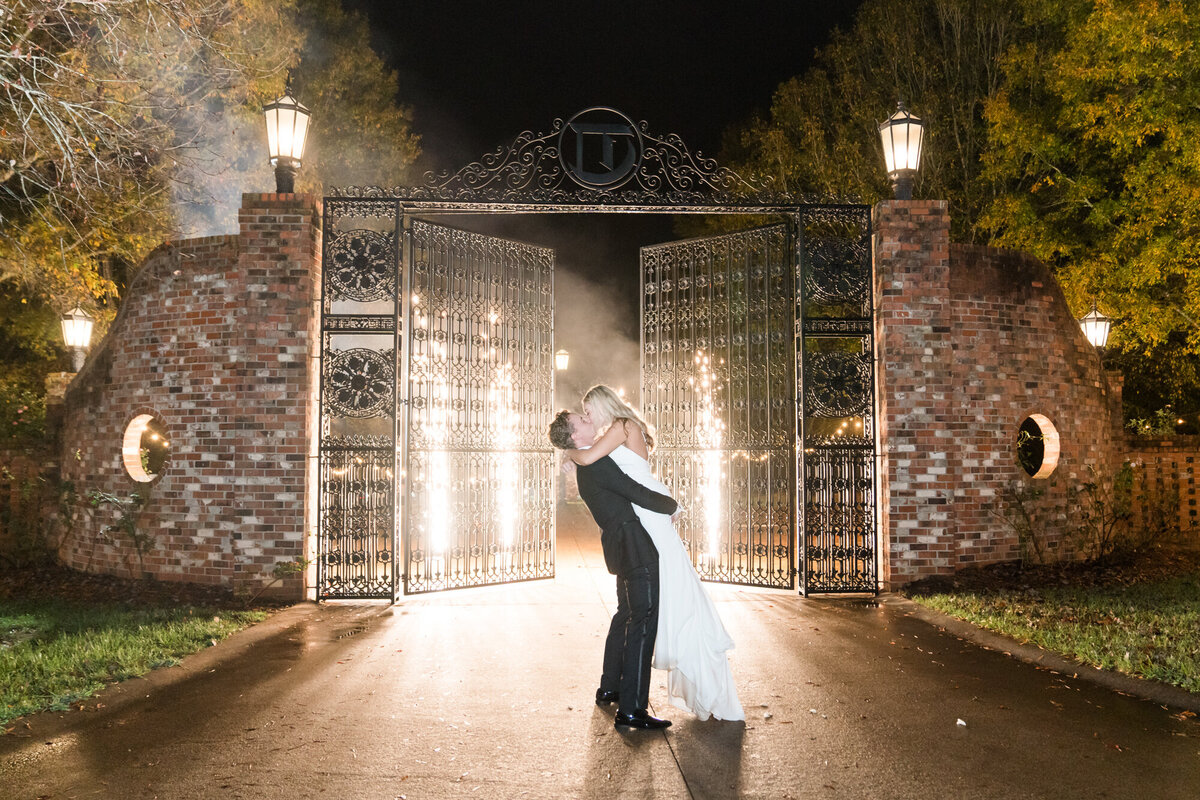 edinburgh-west-greenville-SC-wedding-venue-Photographer-61