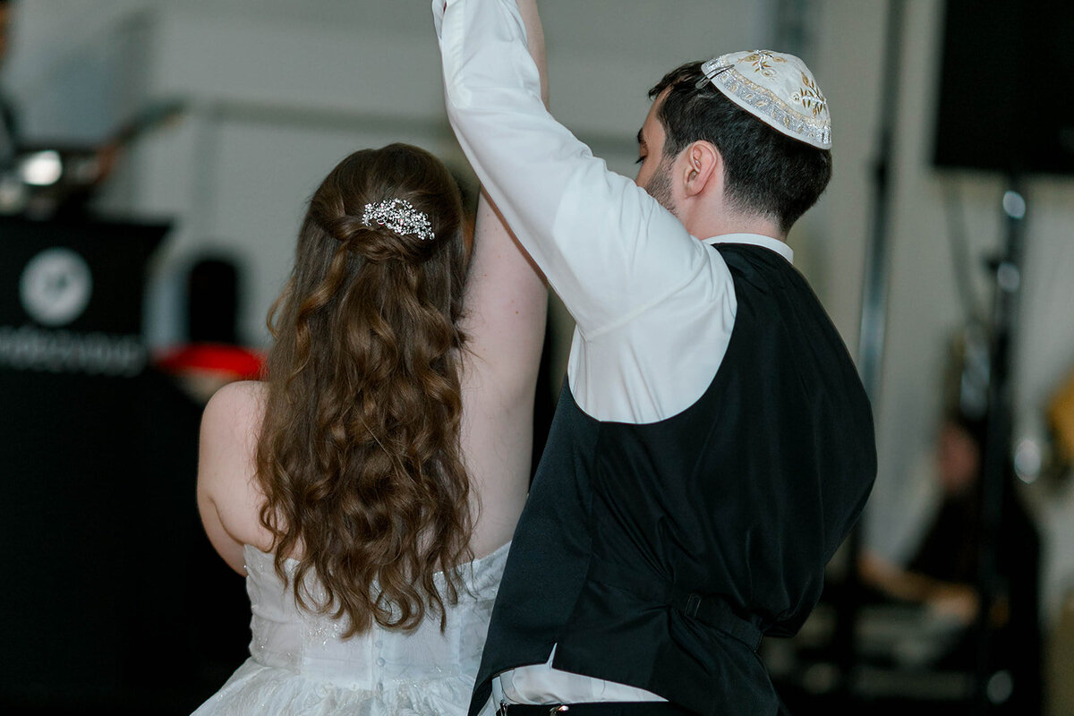 Eliana-Melmed-Photography-Chicago-LosAngeles-Jewish-WeddingPhotography-DInnerSpeeches-00102