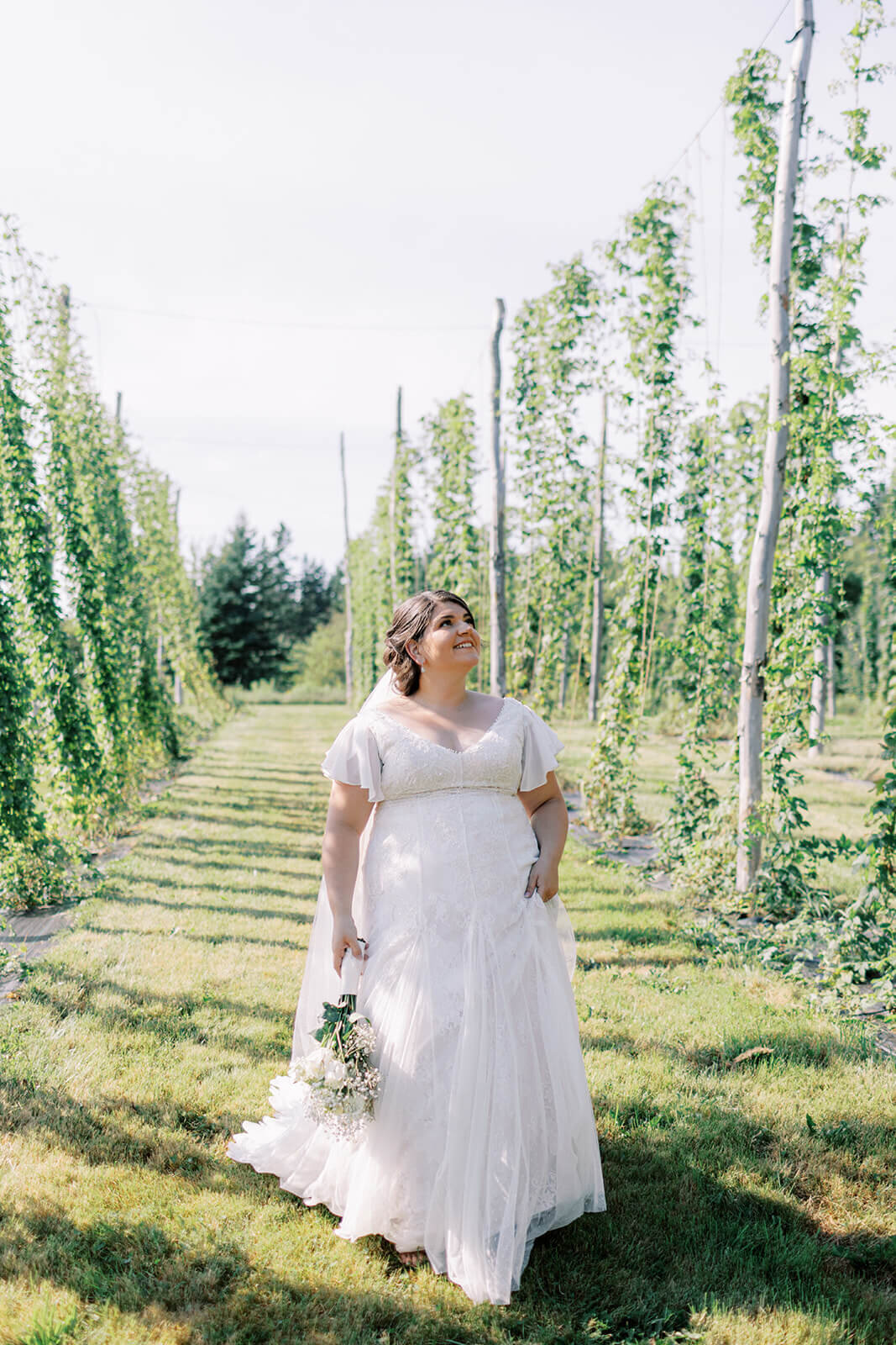 bride-in-orchard
