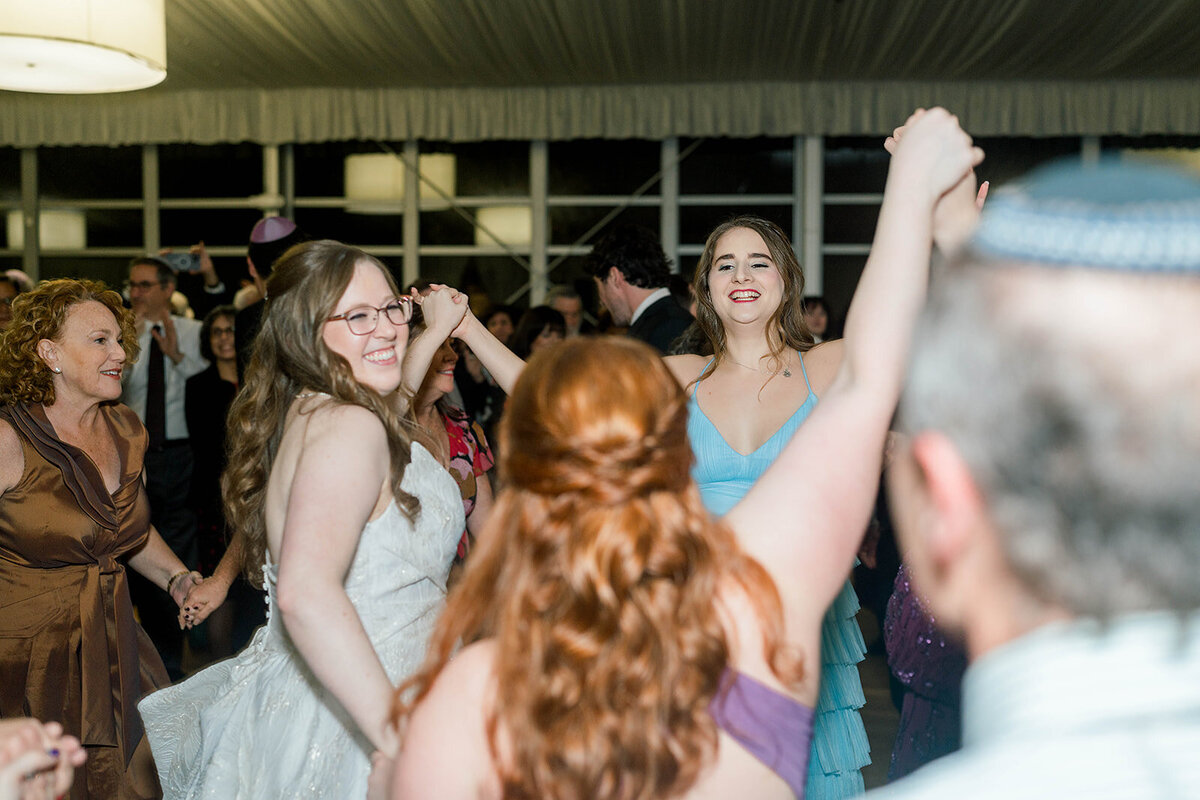 Eliana-Melmed-Photography-Chicago-LosAngeles-Jewish-WeddingPhotography-SneakPeek-00060