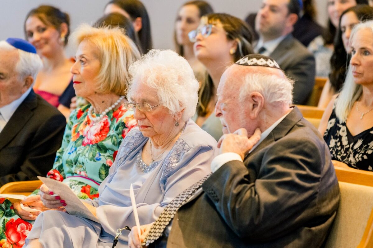 Eliana-Melmed-Photography-Chicago-LosAngeles-Jewish-WeddingPhotography-ShulaNoah-Chuppah-00274