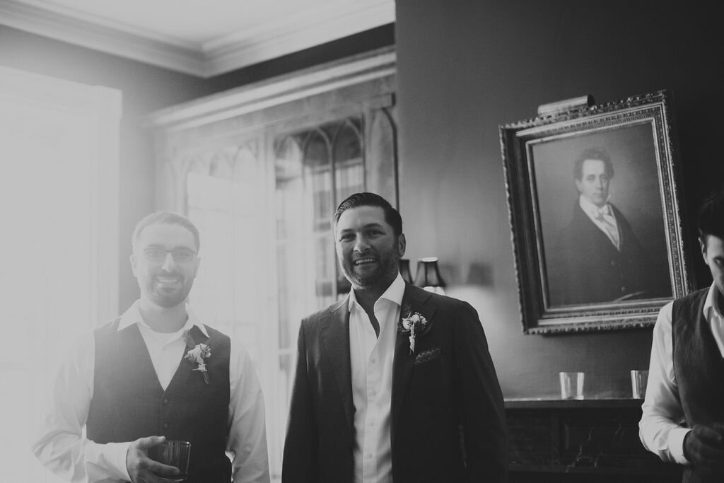 groom-and-groomsmen-at-stone-acres-farm-jen-strunk-events-2