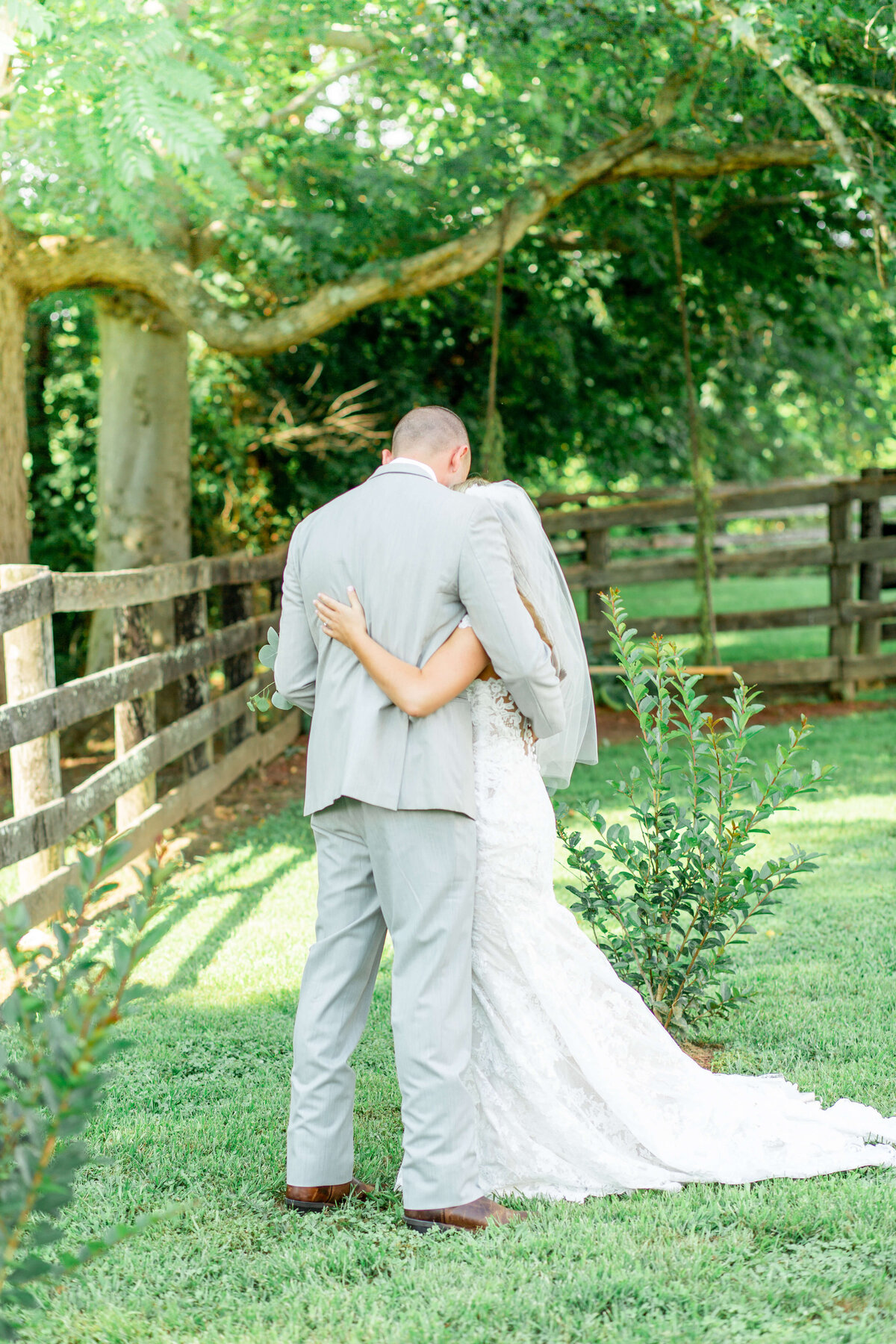 Light-and-Airy-Top-Photographers-in-Midwest-Bethany-Lane-Photography-1