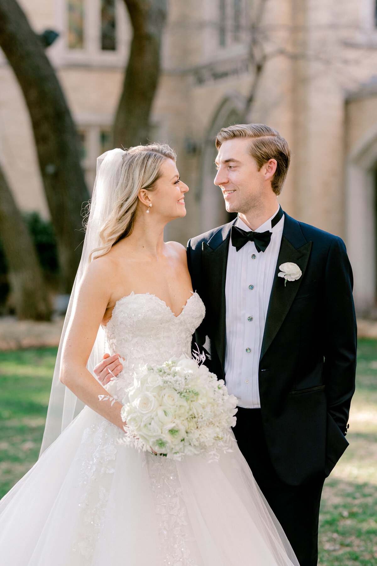 Shelby & Thomas's Wedding at HPUMC The Room on Main | Dallas Wedding Photographer | Sami Kathryn Photography-149