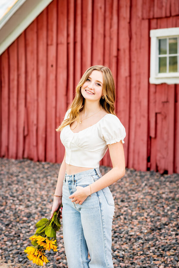 high-school-senior-girl-17-mile-farm-parker-colorado-red-barn