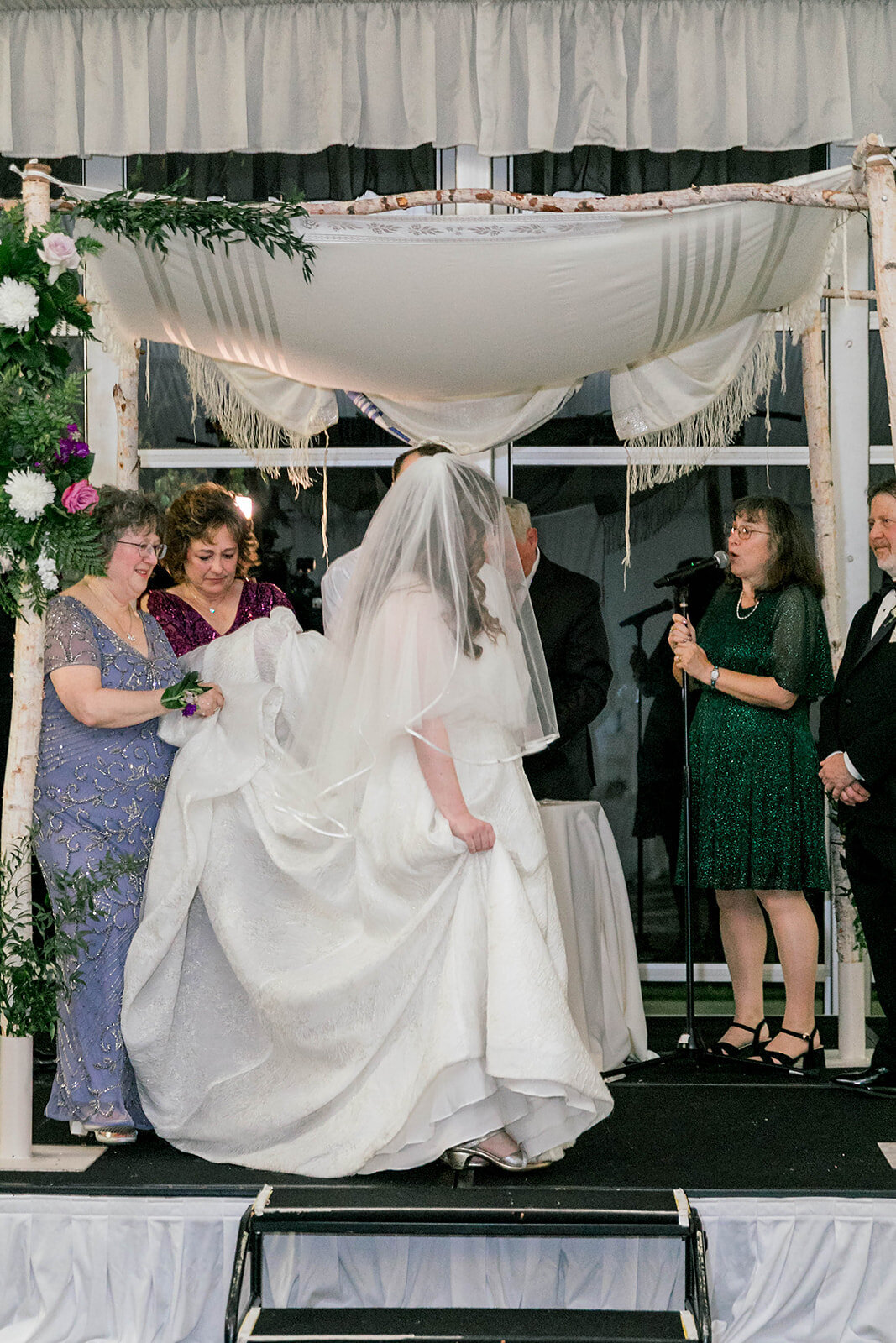 Eliana-Melmed-Photography-Chicago-LosAngeles-Jewish-WeddingPhotography-Chuppah-00109