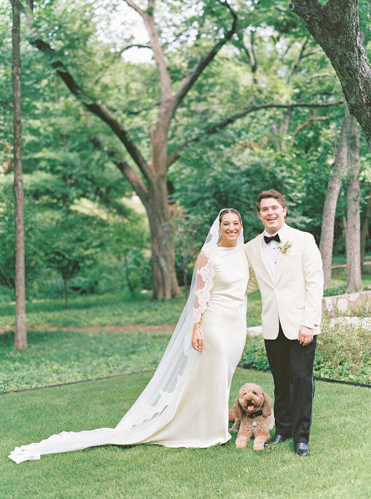 NicoleChase-Wedding-featherandtwine-233-FineArt-Film-Texas-WeddingPhotographer-RuétPhoto-
