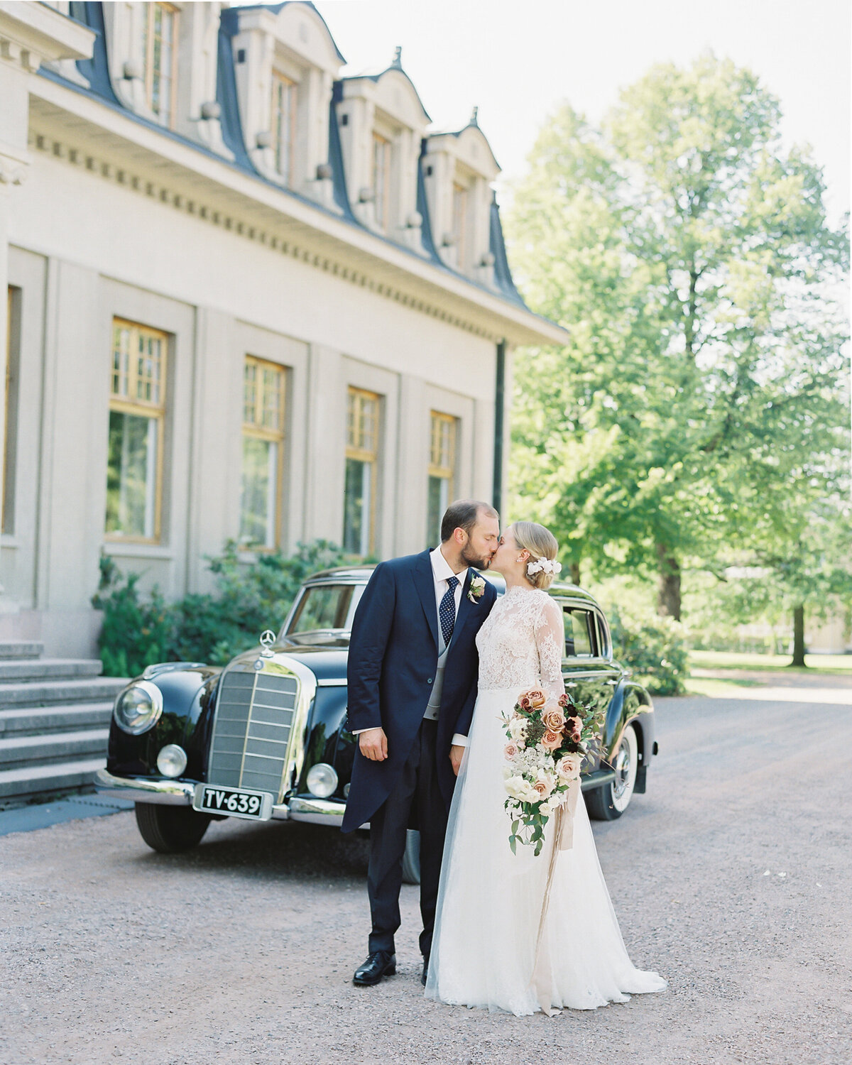 Vicki_Grafton_Photography-Finland_Wedding-Destination Luxury Fine Art Film Photographer Bride Martha Stewart103