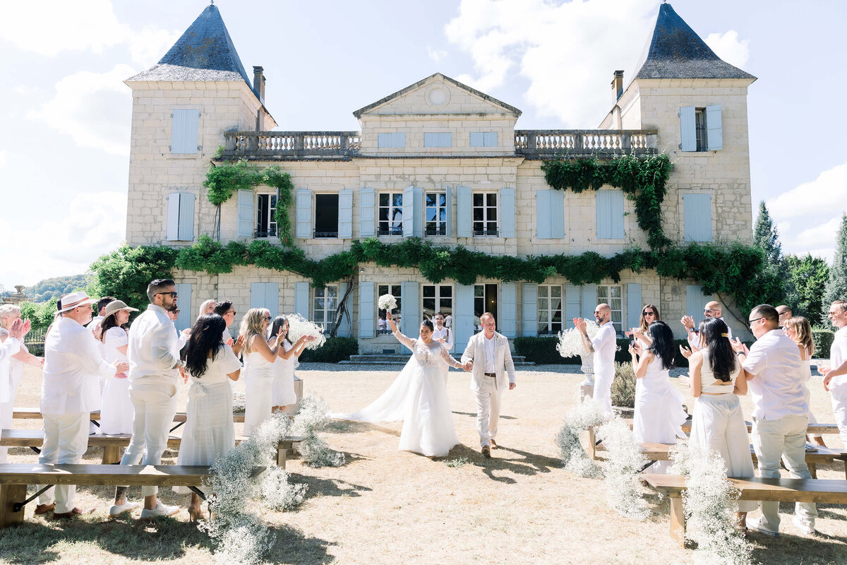Victoria Engelen Flowers - A White Wedding in a French Chateau - JoannaandMattWedding_DariaLormanPhotography-426