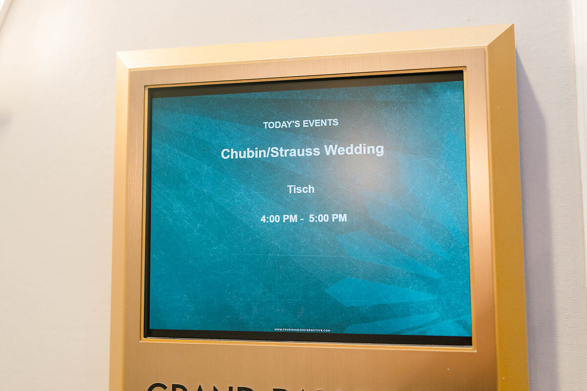 Eliana-Melmed-Photography-Chicago-LosAngeles-Jewish-WeddingPhotography-Tisch-00043