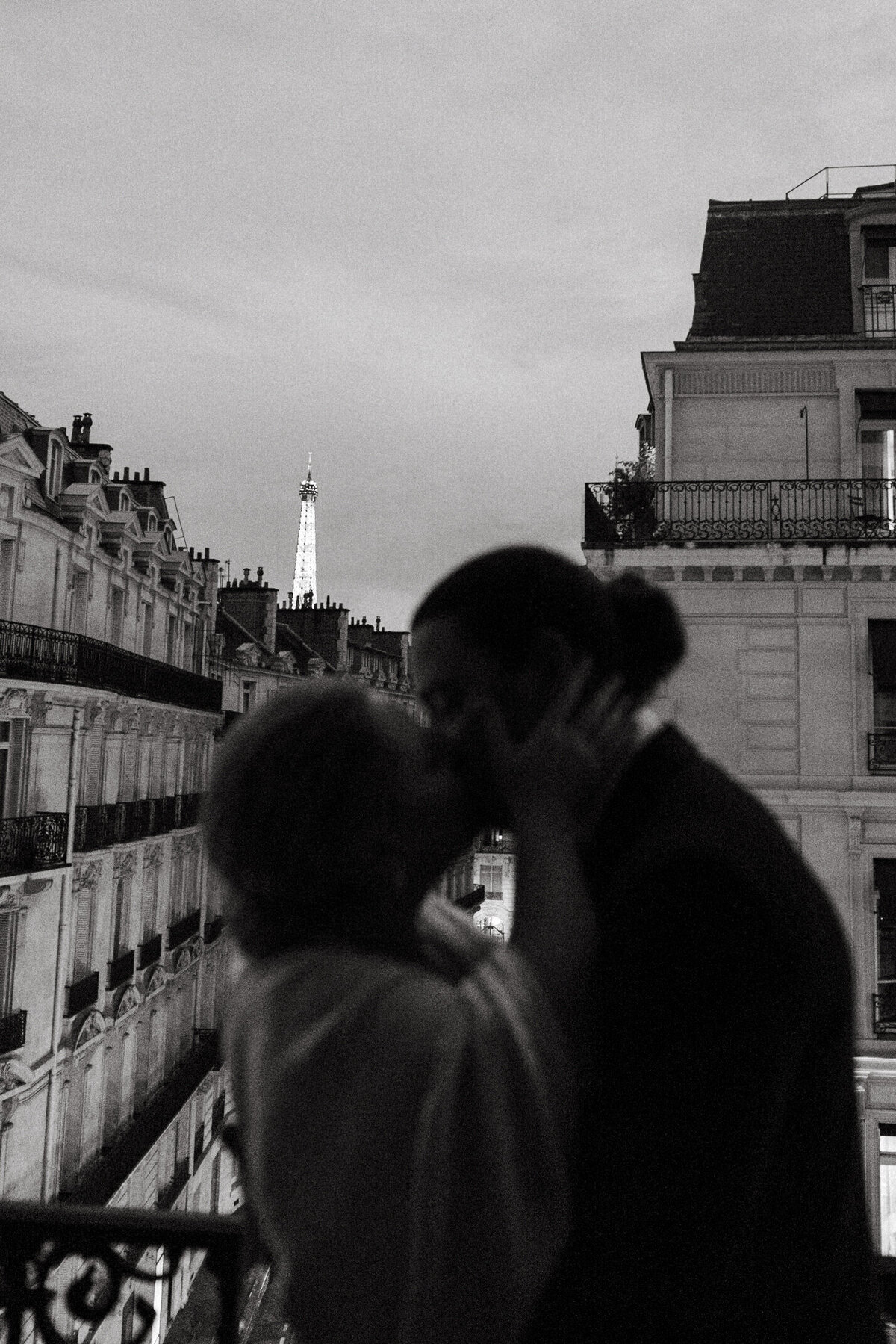 Paris-editorial-wedding-photographer-01