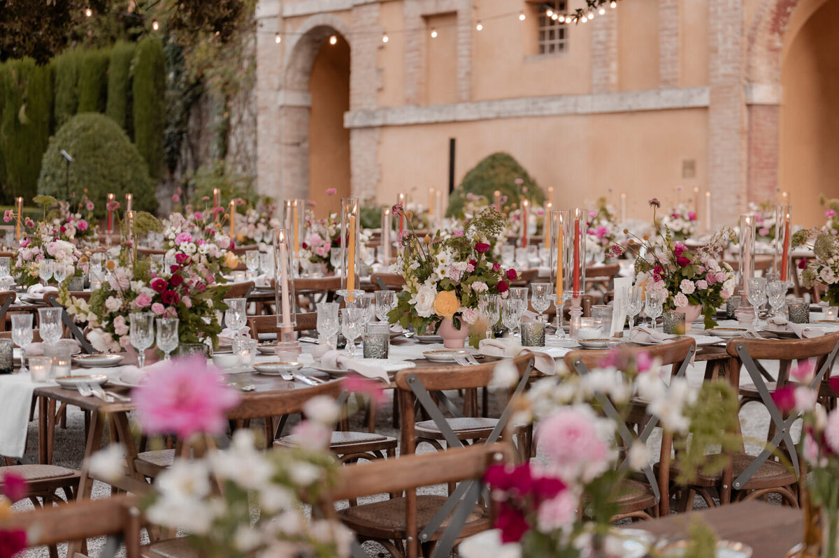 Flora_And_Grace_La_Foce_Tuscany_Editorial_Wedding_Photographer (1064 von 2441)