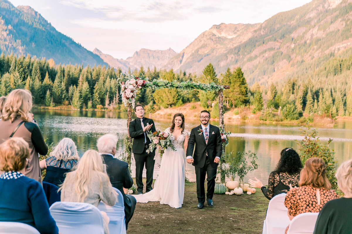 Gold Creek Pond Elopement, Seattle Wedding Photographer (52)