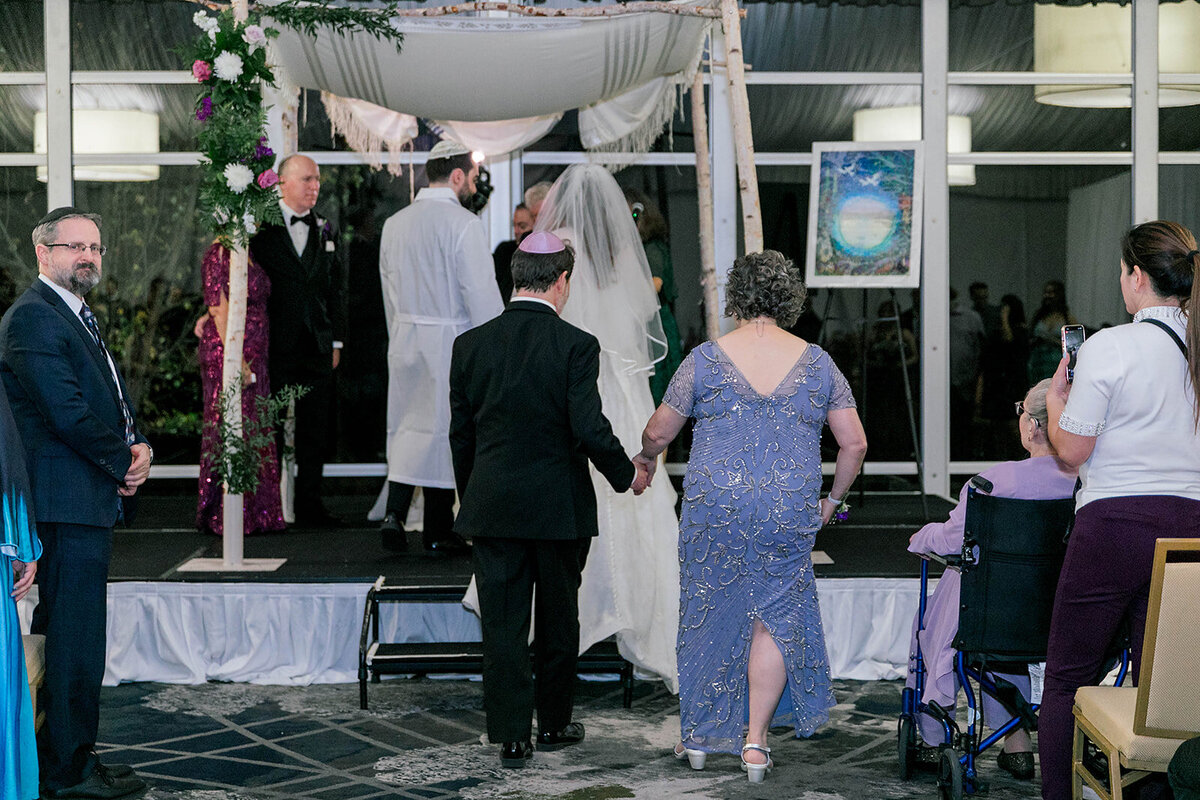 Eliana-Melmed-Photography-Chicago-LosAngeles-Jewish-WeddingPhotography-Chuppah-00098